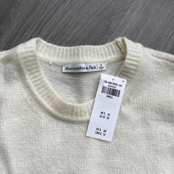 Abercrombie & Fitch Cream Sweater - Picture 3 of 4